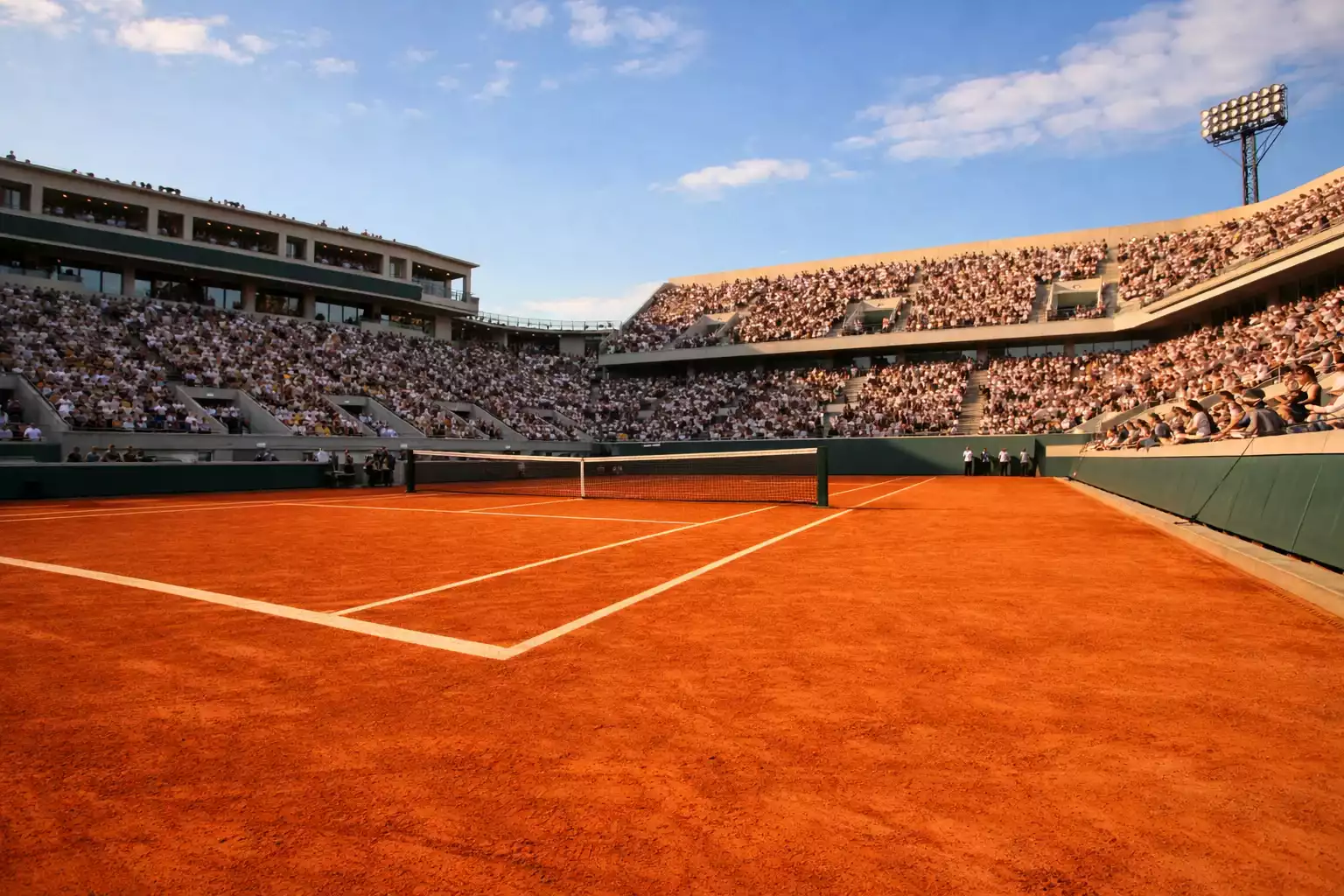 Pista Philippe Chatrier de Roland Garros con arcilla naranja