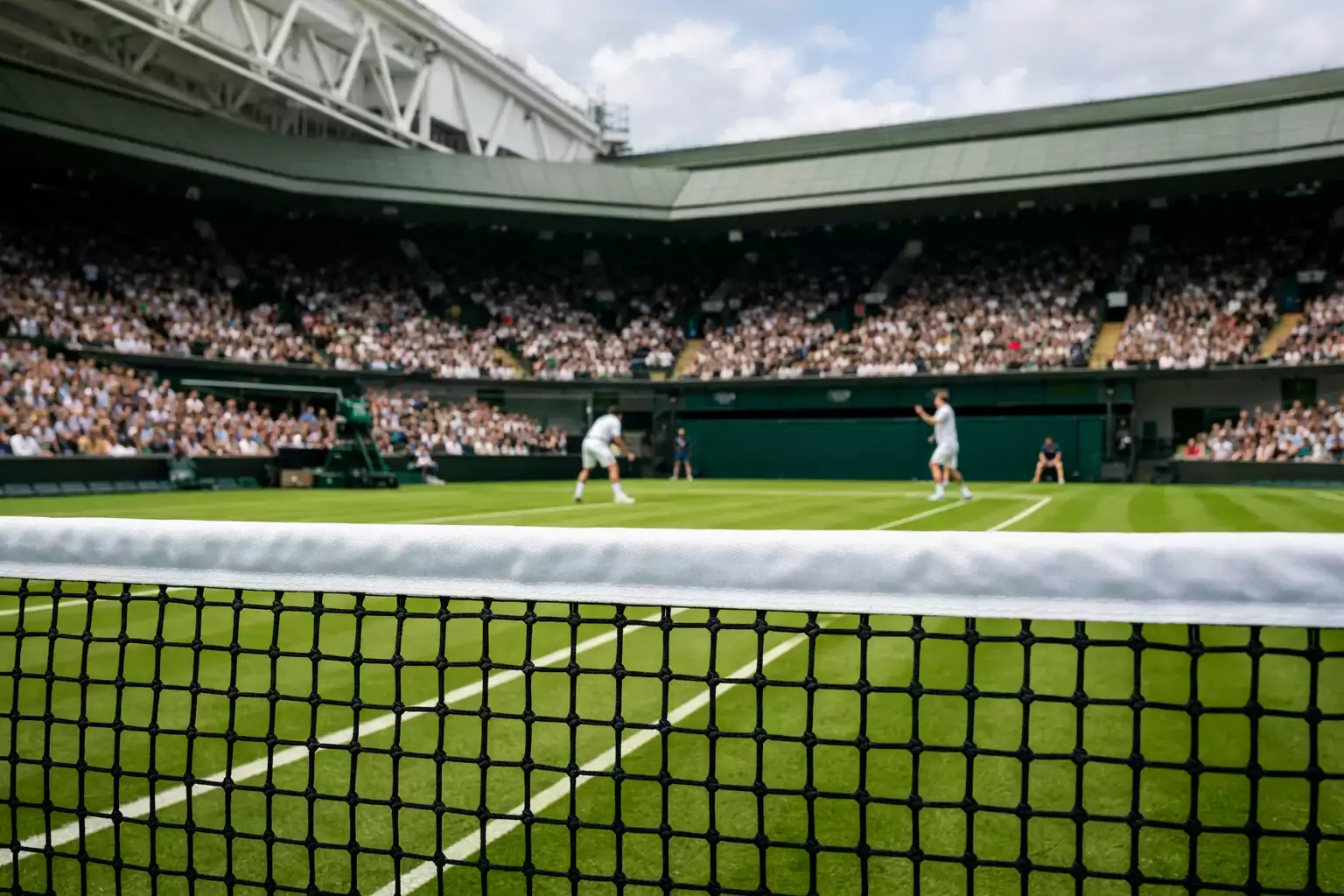 Centre Court de Wimbledon con hierba verde impecable